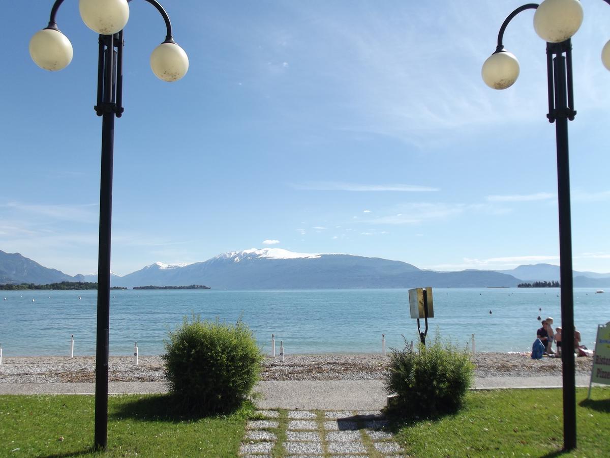 Hotel La Romantica Manerba del Garda Exterior foto