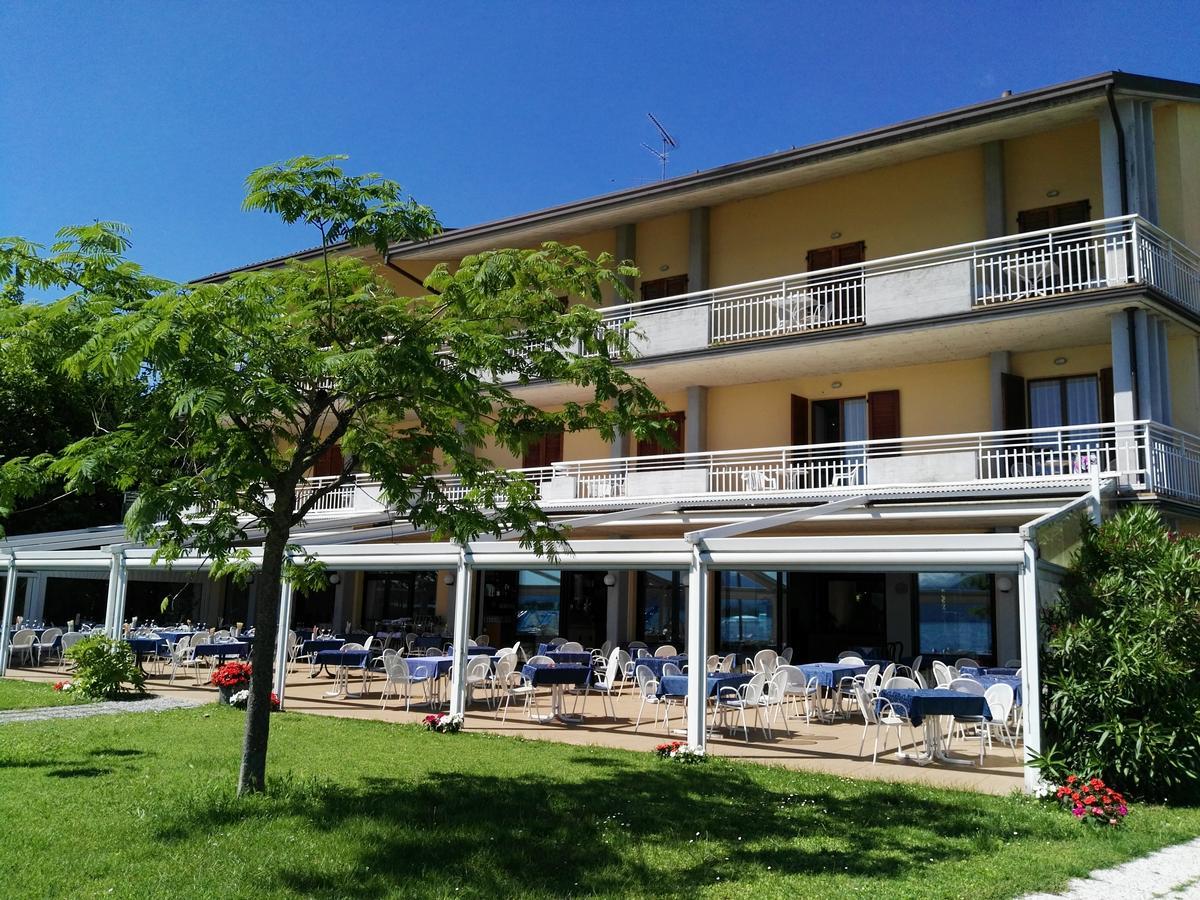 Hotel La Romantica Manerba del Garda Exterior foto