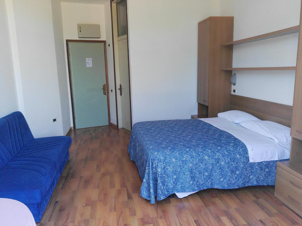 Hotel La Romantica Manerba del Garda Exterior foto